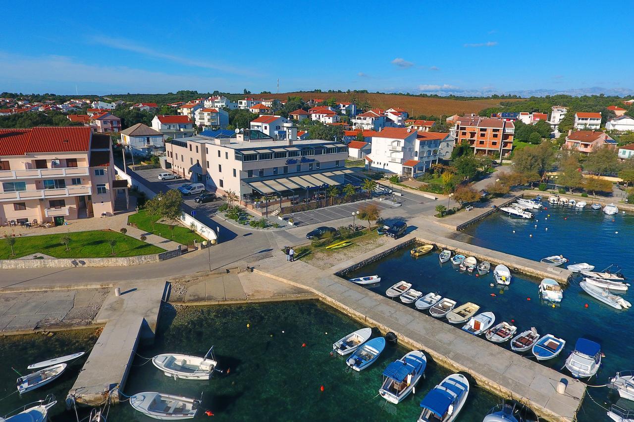 Hotel Petrcane Eksteriør billede